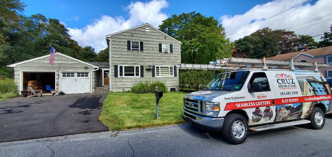 Fairfield, CT - CERTAINTEED MONOGRAM D4 Vinyl siding installation. Fairfield, CT - CERTAINTEED MONOGRAM D4 Vinyl siding installation.