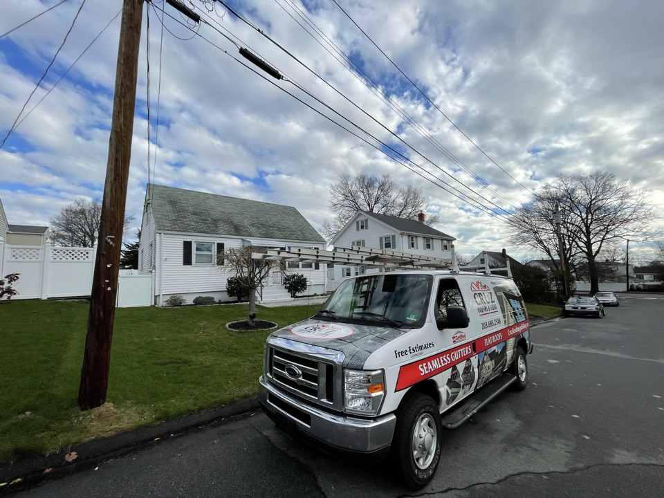 Fairfield, CT - Roof replacement completed in GAF Timberline pewter grey shingles. Free Estimates. Fairfield, CT - Roof replacement completed in GAF Timberline pewter grey shingles. Free Estimates.