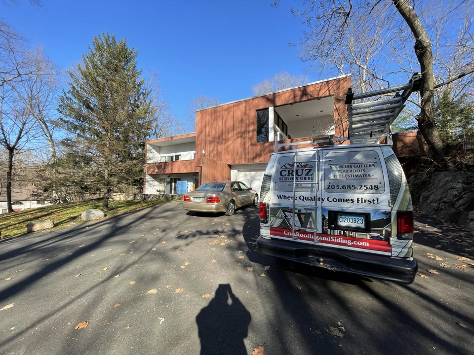 Greenwich, CT - New EPDM rubber membrane replacement. Free estimates. Greenwich, CT - New EPDM rubber membrane replacement. Free estimates.