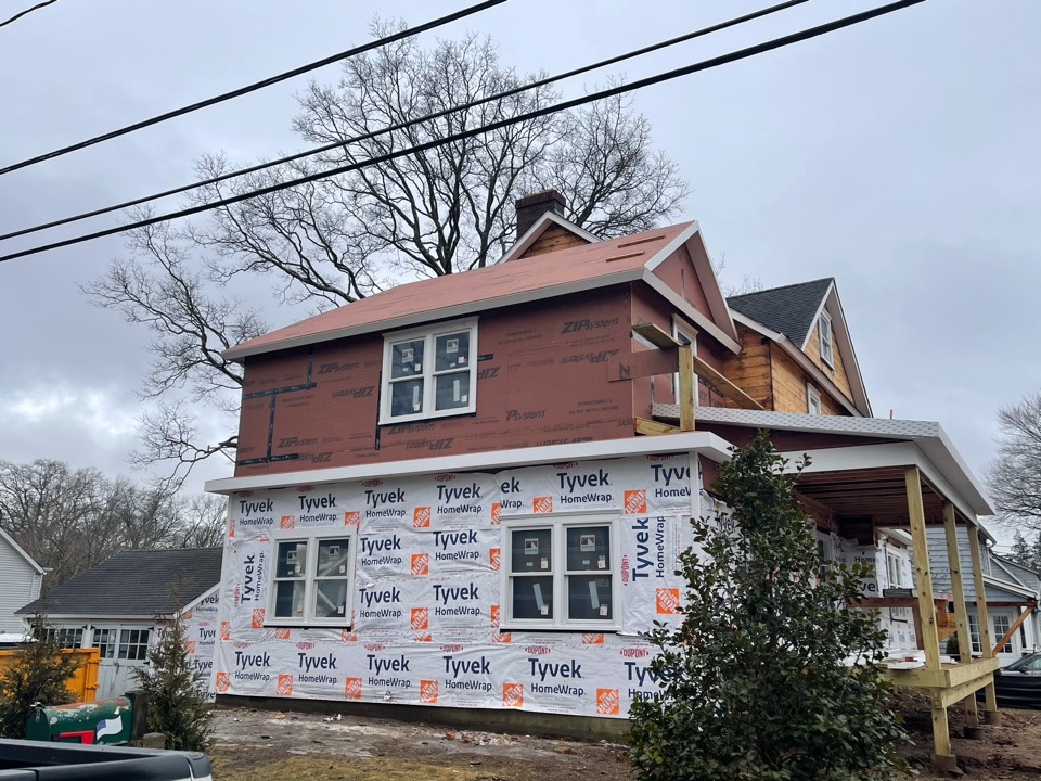 Greenwich, CT - We will be installing a new roof this week, roof replacement consist of a new GAF timberline roof system. Siding installation in a few weeks from today. Greenwich, CT - We will be installing a new roof this week, roof replacement consist of a new GAF timberline roof system. Siding installation in a few weeks from today.