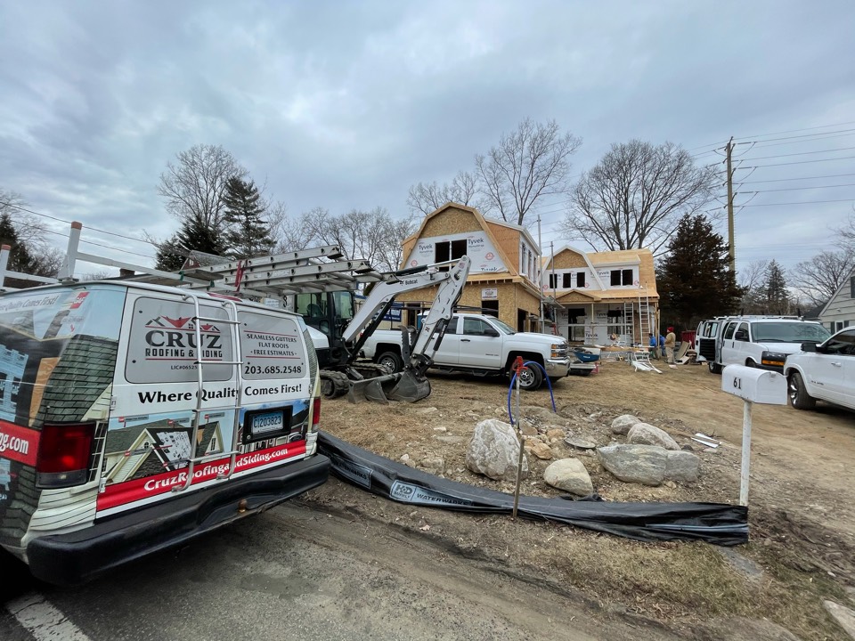 Greenwich, CT - New roof replacement with seamless gutters. Free estimates. Greenwich, CT - New roof replacement with seamless gutters. Free estimates.