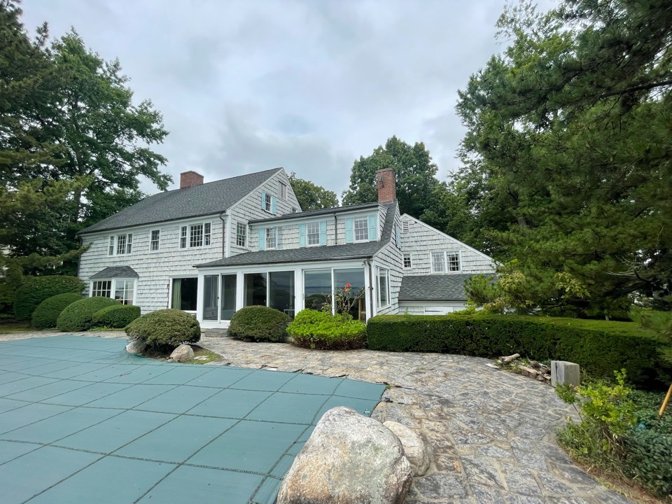 Greenwich, CT - Roof replacement, New GAF Timberline roof system in color charcoal. Greenwich, CT - Roof replacement, New GAF Timberline roof system in color charcoal.