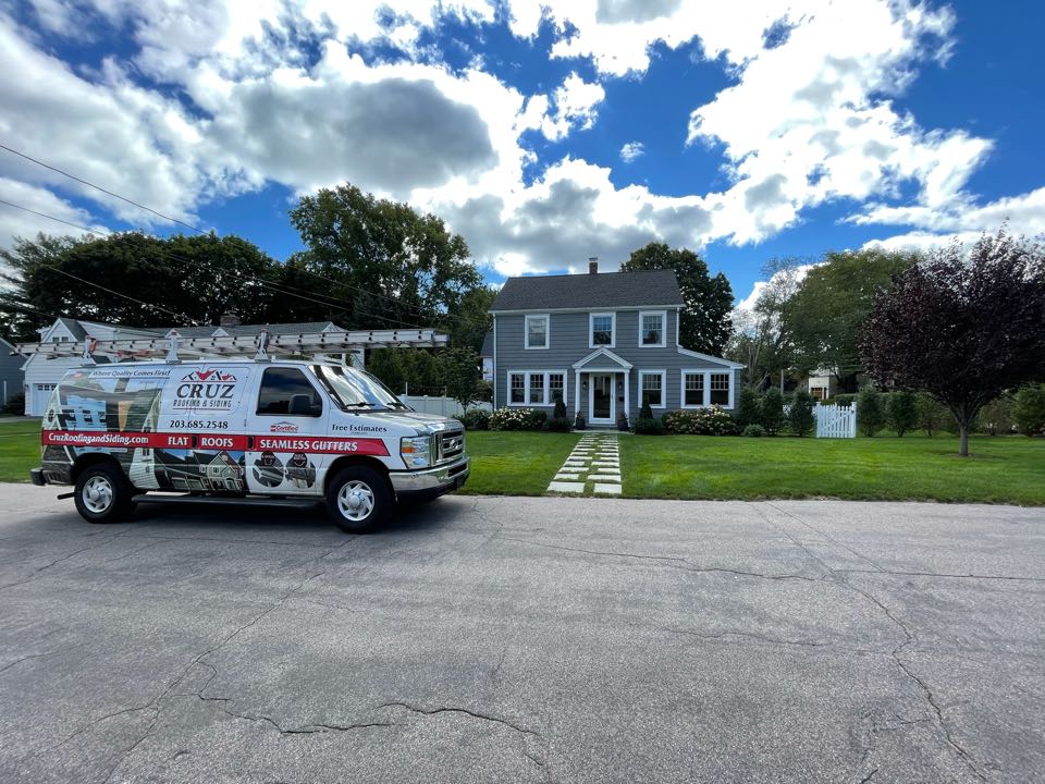 Fairfield, CT - Cedar siding in Fairfield Connecticut, we will be installing a pre-primed cedar shake siding on this beautiful home. Fairfield, CT - Cedar siding in Fairfield Connecticut, we will be installing a pre-primed cedar shake siding on this beautiful home.