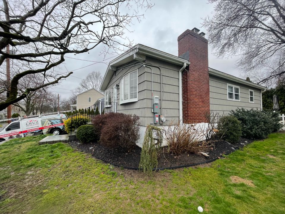 Fairfield, CT - Certainteed vinyl siding installation in Fairfield Connecticut. Fairfield, CT - Certainteed vinyl siding installation in Fairfield Connecticut.