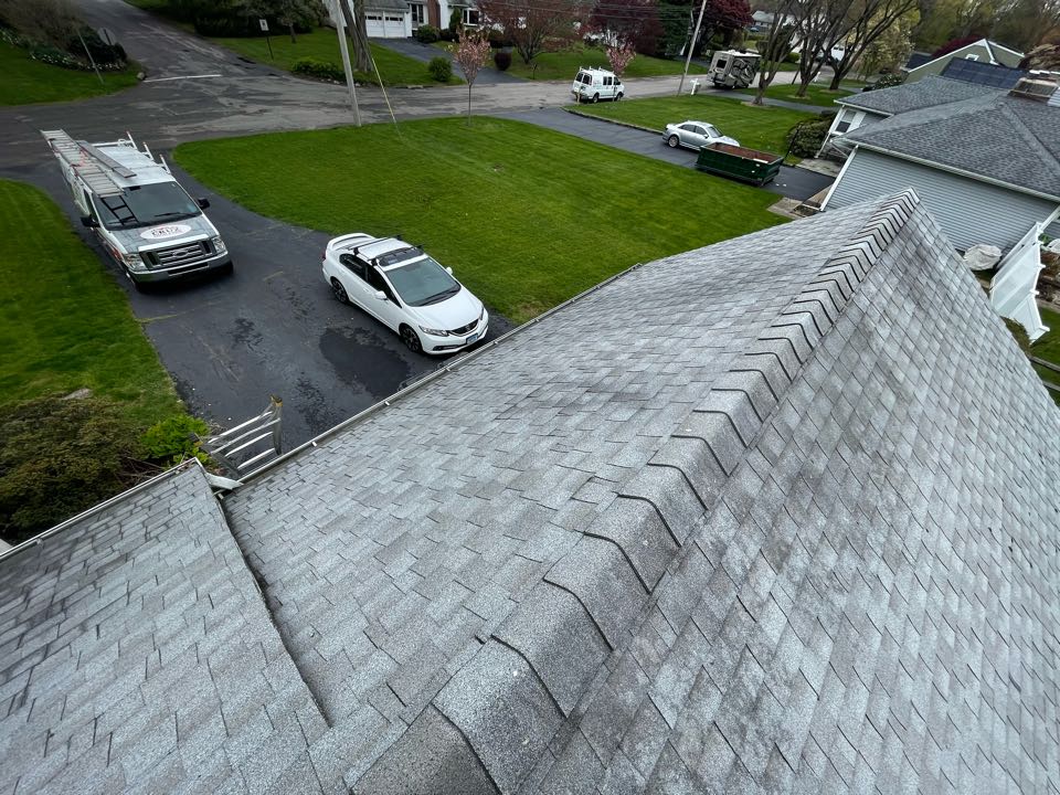 Fairfield, CT - Roof Replacement in Fairfield Connecticut, we will be installing a new GAF timberline HDZ roof system in color pewter gray. Fairfield, CT - Roof Replacement in Fairfield Connecticut, we will be installing a new GAF timberline HDZ roof system in color pewter gray.