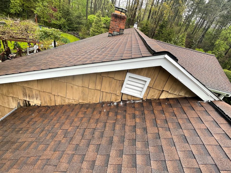 Fairfield, CT - Roof replacement in Fairfield Connecticut, we will be installing a new GAF timberline HDZ roof system. Fairfield, CT - Roof replacement in Fairfield Connecticut, we will be installing a new GAF timberline HDZ roof system.