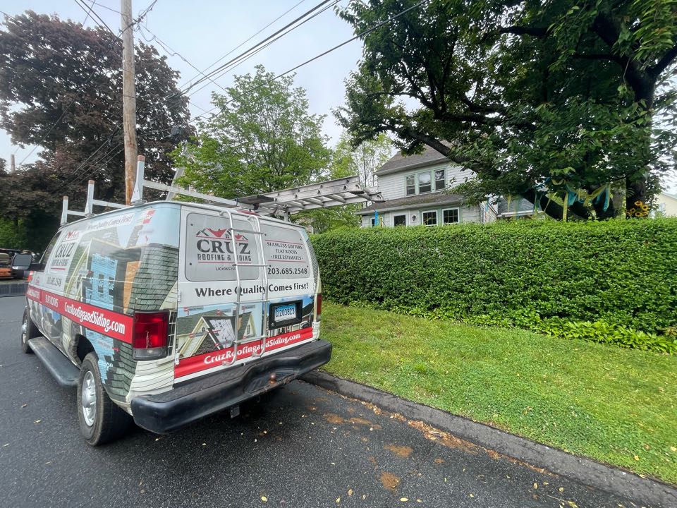 Fairfield, CT - Roof Replacement in Fairfield Connecticut, we will be installing a new GAF timberline roof system and color slate. Fairfield, CT - Roof Replacement in Fairfield Connecticut, we will be installing a new GAF timberline roof system and color slate.