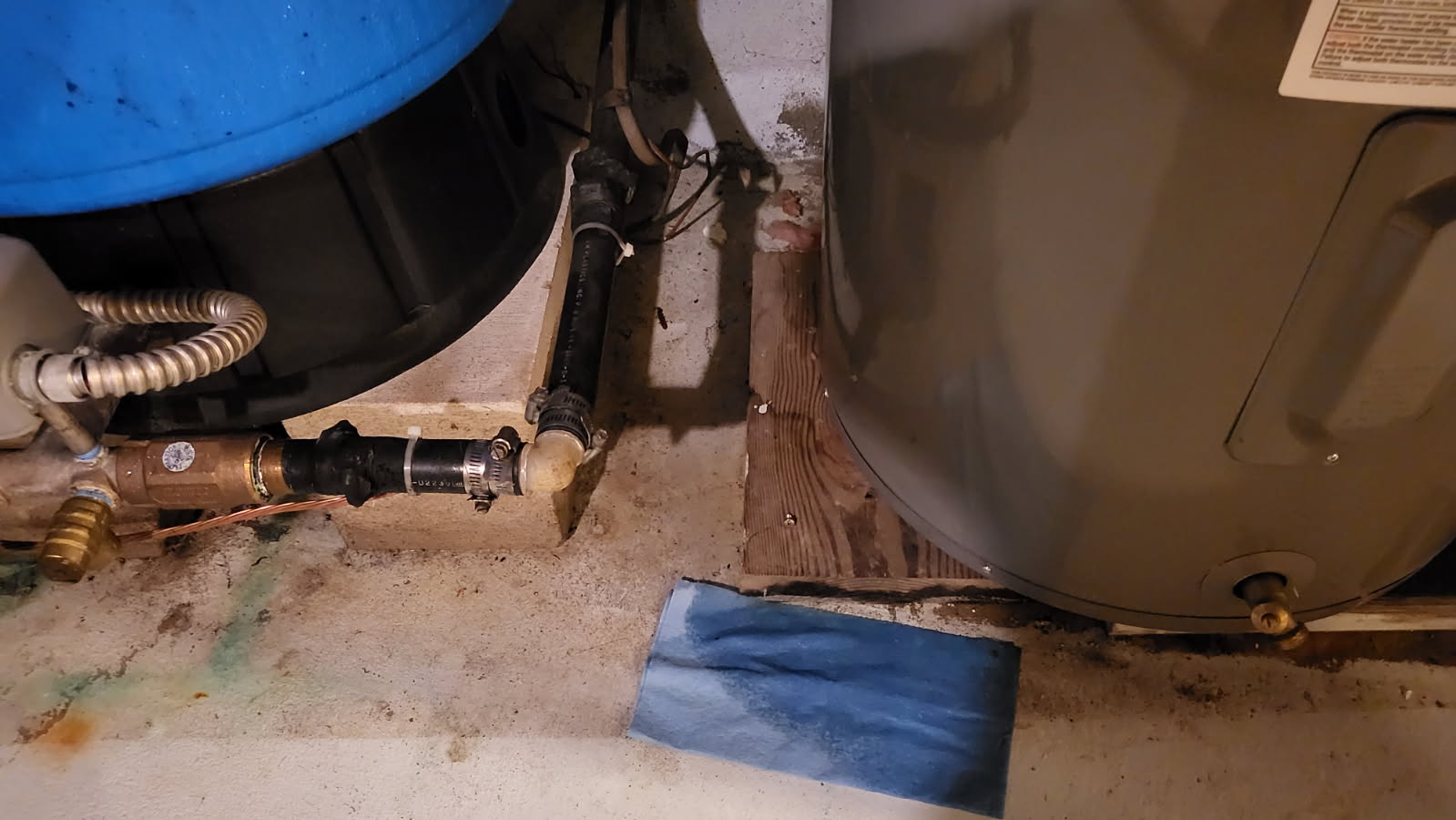I found that the cold water flexible line was leaking. I recommended installing a leak stop valve and hard piping in the cold water inlet.