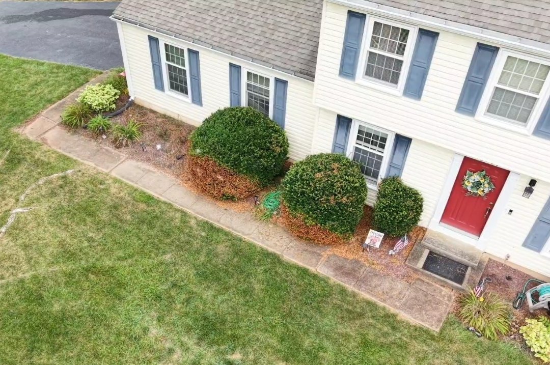 NEW PATIO STOOP & WALKWAY COMING SOON. 

HERNDON, VA 

VANQUISH HOME SERVICES 
571-200-9628 