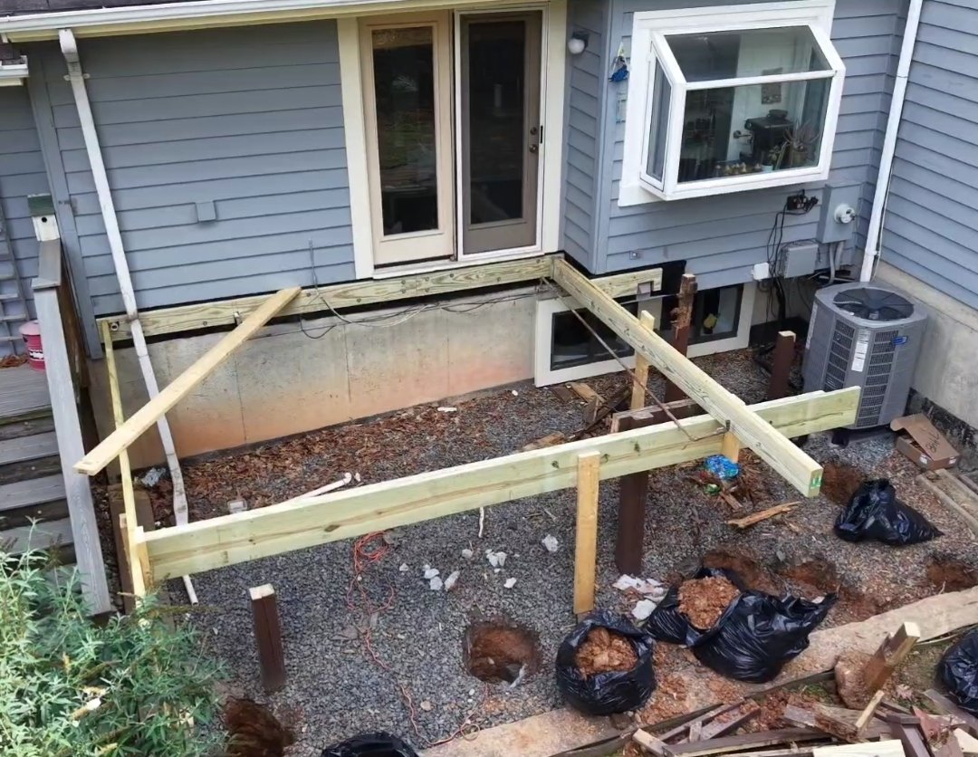 DECK TEARDOWN & REBUILD. 
RESTON, VA 
VANQUISH HOME SERVICES 571-200-9628  DECK TEARDOWN & REBUILD. 
RESTON, VA 
VANQUISH HOME SERVICES 571-200-9628