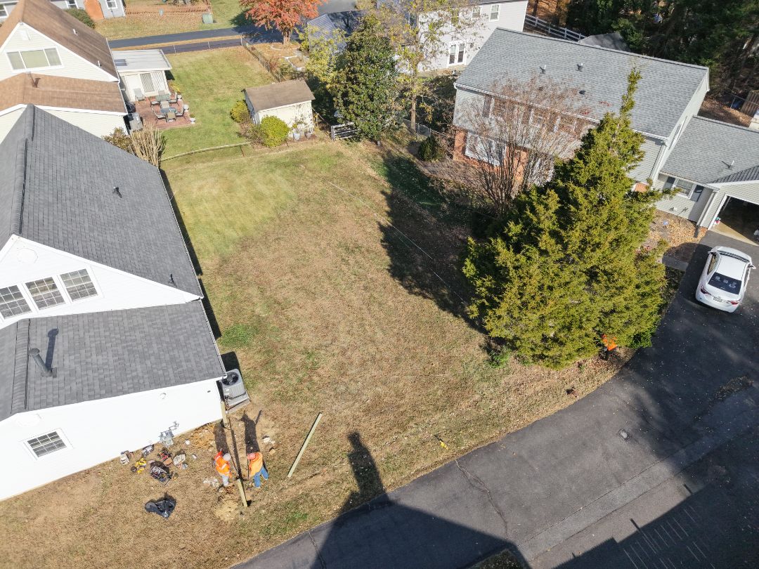 NEW WOOD PRIVACY FENCE BEING BUILD. 

ALEXANDRIA, VA

VANQUISH HOME SERVICES 571-200-9628 