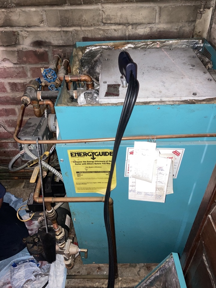 Boiler, Furnace, Oil Heating, AC Repair, & Heating Oil Deliver in