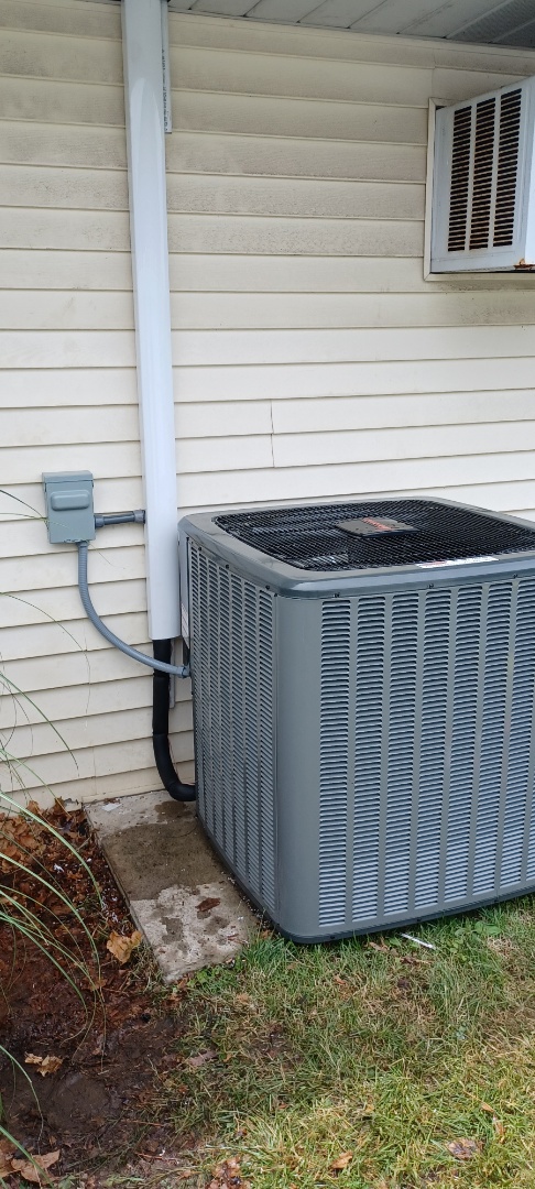 Levittown, PA - Installed 3 ton Amana a/c system with new trunk line and all new flex duct and 13 new registers. 