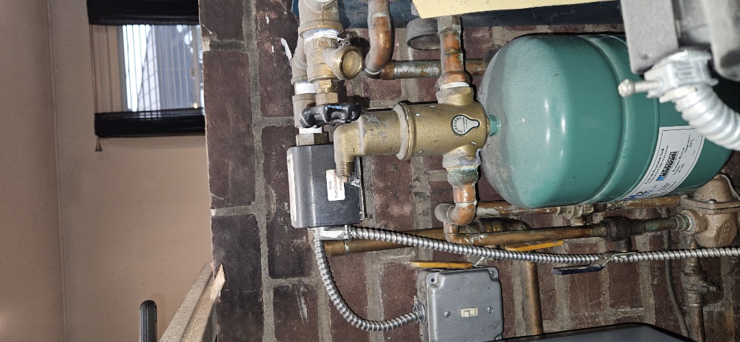 Levittown, PA - performed level 2 chimney inspection on oil fired boiler flue,oil fired boiler inspection, and fireplace inspection. 