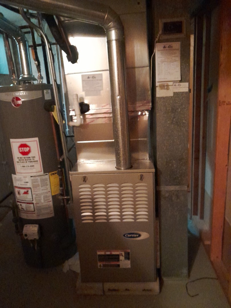 Arlington Heights, IL - Performed annual maintenance for carrier furnace. Cleaned and Checked for fall tune-up Arlington Heights, IL - Performed annual maintenance for carrier furnace. Cleaned and Checked for fall tune-up
