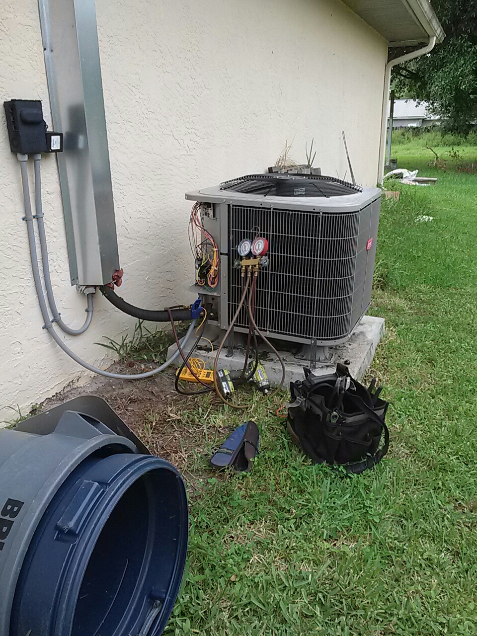 Repair residential air conditioning system run capacitor