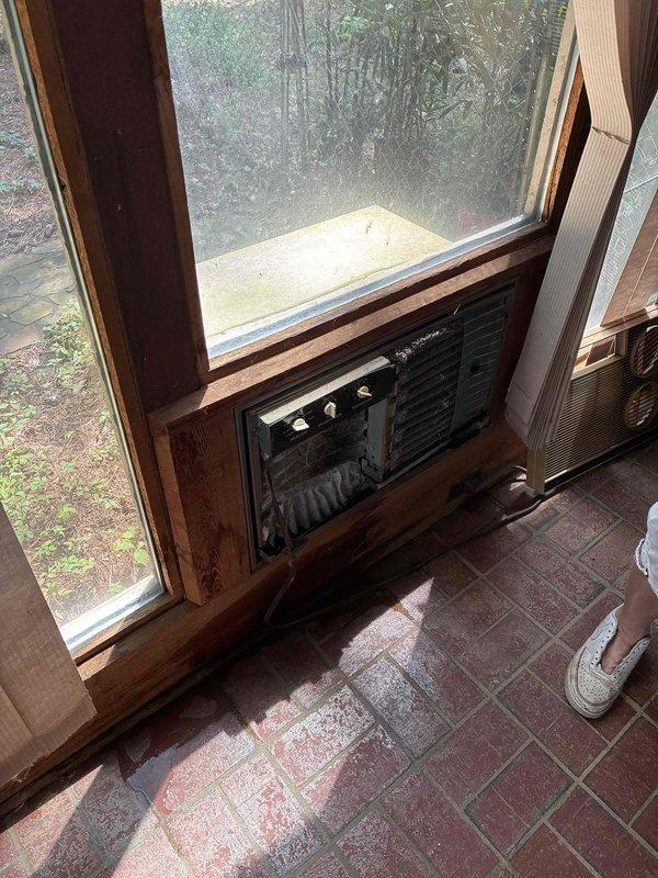 Norcross, GA - Responded to service call for non-operational air conditioning system. Upon arrival, inspected wall-mounted HVAC unit integrated into sunroom cabinetry and documented existing conditions. Diagnosed system malfunction and provided estimate for necessary repairs to restore cooling functionality. Norcross, GA - Responded to service call for non-operational air conditioning system. Upon arrival, inspected wall-mounted HVAC unit integrated into sunroom cabinetry and documented existing conditions. Diagnosed system malfunction and provided estimate for necessary repairs to restore cooling functionality.