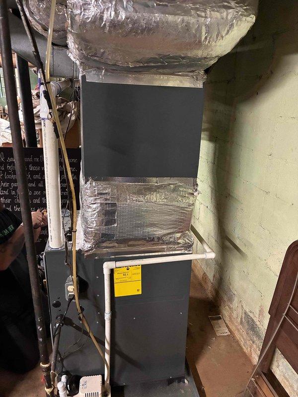 Completed comprehensive HVAC maintenance and inspection on residential air handler system. Performed thorough internal component examination including blower motor assembly, gas control valve, electrical connections, and control board, confirming all wiring secured properly and system operating within manufacturer specifications. Documented equipment condition with detailed photography for maintenance records. Completed comprehensive HVAC maintenance and inspection on residential air handler system. Performed thorough internal component examination including blower motor assembly, gas control valve, electrical connections, and control board, confirming all wiring secured properly and system operating within manufacturer specifications. Documented equipment condition with detailed photography for maintenance records.