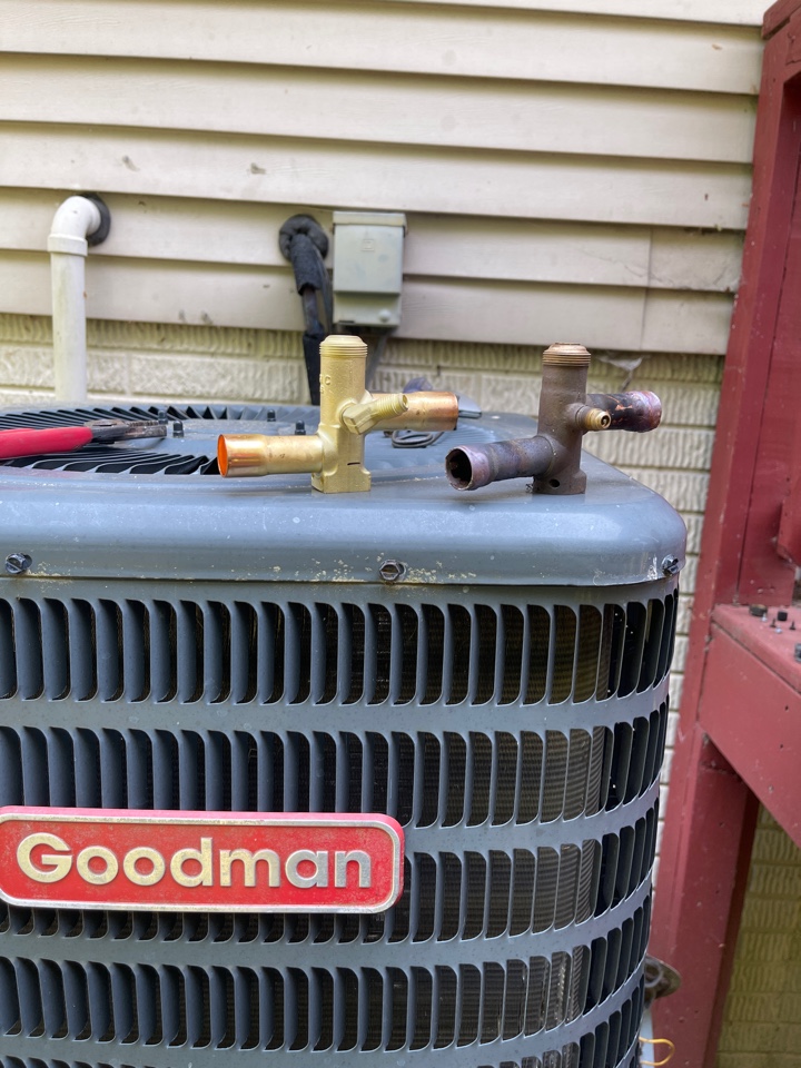 We received a No AC call on Vista Grande Dr. Bowie MD and found  all the Freon had leaked out. We replaced the old service valve recharged the system with fresh Freon 410-A and the homeowners are delighted that their home will be comfortable tonight in this 91 degree heat.