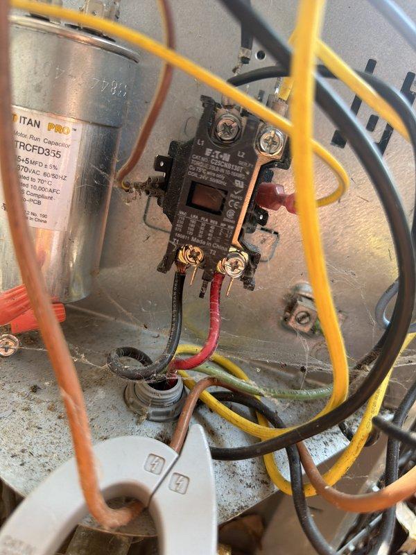 Completed scheduled preventive maintenance cooling visit on residential HVAC system. Performed comprehensive system inspection, verified proper operation of TITAN PRO run capacitor (model TRCFD355, 370VAC) and contactor assembly with all electrical connections secure and functioning within specifications. Utilized Fieldpiece SRS1 refrigerant scale to verify refrigerant charge levels and confirm system is operating at optimal efficiency for continued reliable cooling performance.