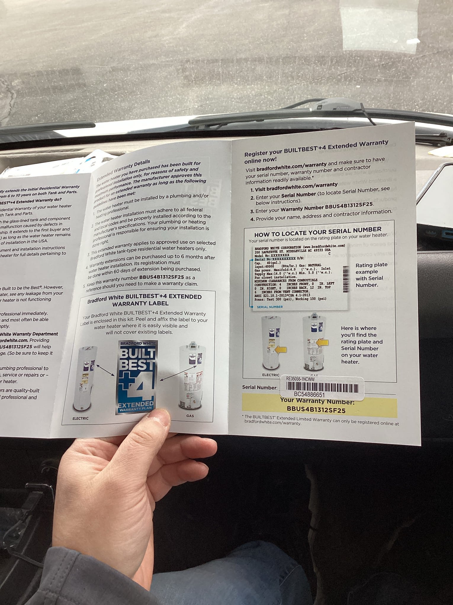 Installed electric waterheater 