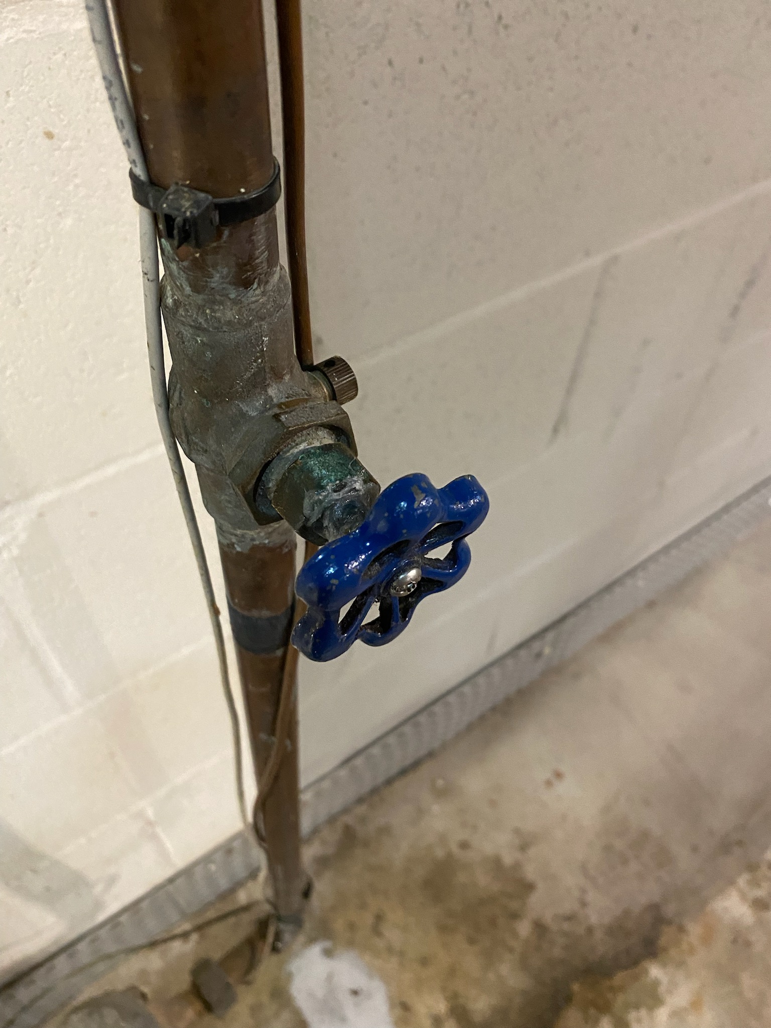 04/14/25 Rob J II
The customer has a main water shut-off valve that is leaking from the packing nut. The inspector has required the homeowner to replace the valve. The customer decided to move forward with replacing the 2nd main water shut-off. Checked for leaks; no leaks were detected.