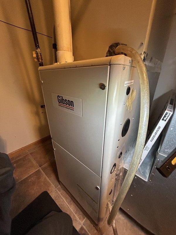 Replaced faulty draft combustion inducer assembly on Gibson furnace, including installation of new gaskets and orifice. System tested thoroughly after replacement with all operations verified working correctly.