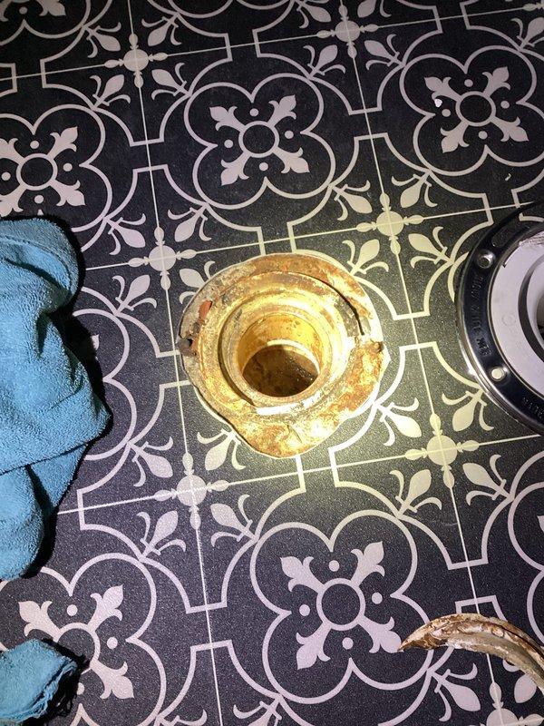 Diagnosed and provided estimate for toilet flange repair using a 4x3 inside fit flange to replace corroded existing flange. Customer purchased HOROW one-piece toilet; proposed complete toilet installation after cutting out damaged flange section.