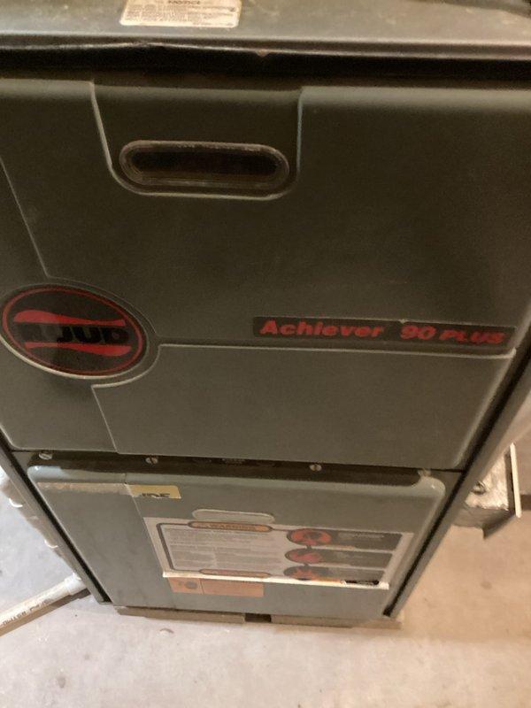 Replaced 2006 model natural gas water heater (50 gallon) that had been tripping circuit breaker and failed to produce hot water. Installed new Bradford White water heater and connected all required plumbing lines with appropriate brass fittings. Customer enrolled in service membership program.