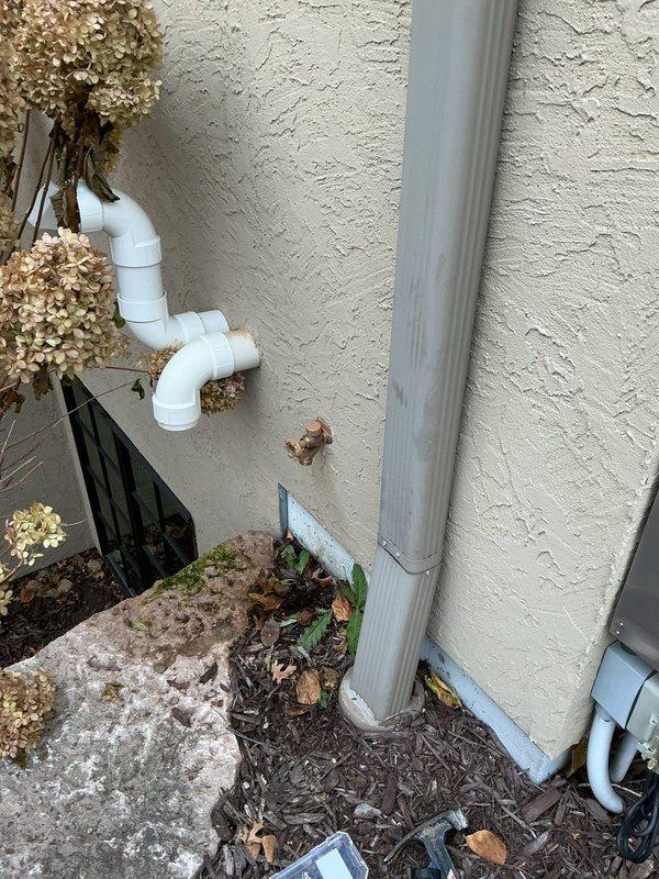 Responded to service call for leaking exterior hose bibb. Upon inspection, confirmed active leak from outdoor faucet. Successfully removed compromised fixture and installed new outdoor faucet, resolving the leak issue. Completed verification of proper function before concluding service.