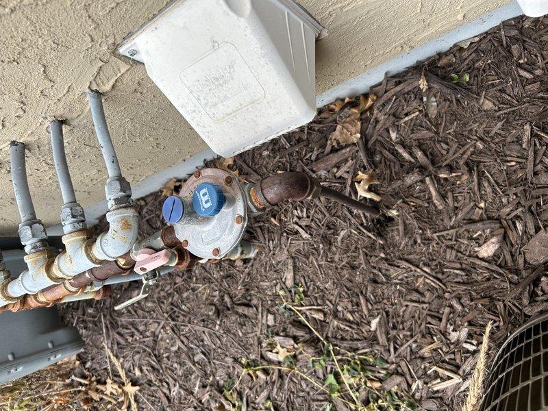 Responded to service call to disconnect and cap a natural gas grill installation. Properly capped off the gas supply line at the meter and disconnected the natural gas supply from the customer's grill. Informed customer that converting her existing propane grill to natural gas was not feasible. Performed leak testing on the capped line with satisfactory results, confirming system integrity.