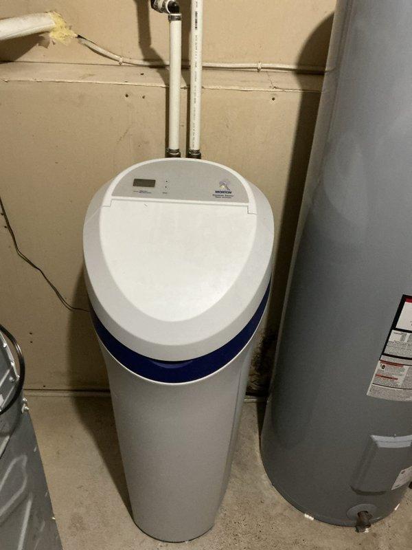 Performed annual plumbing inspection of residence, identifying and resolving leaking packing nuts on both hot and cold water spigots for washing machine. Tightened packing nuts to restore proper seal and eliminate leaks.