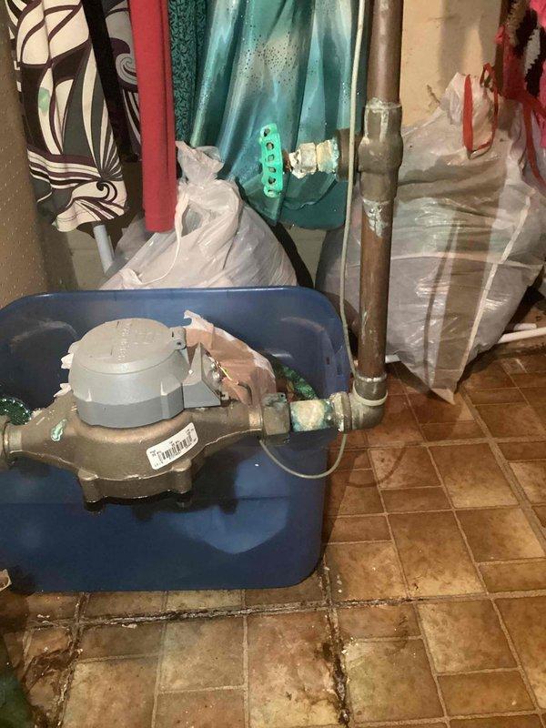 Responded to service call for outdoor spigot that wouldn't shut off. Upon inspection, determined the stem on the gate valve was broken, preventing proper operation. Recommended valve replacement as the main service shut-off valves are non-operational, which will require additional attention to complete the repair properly.