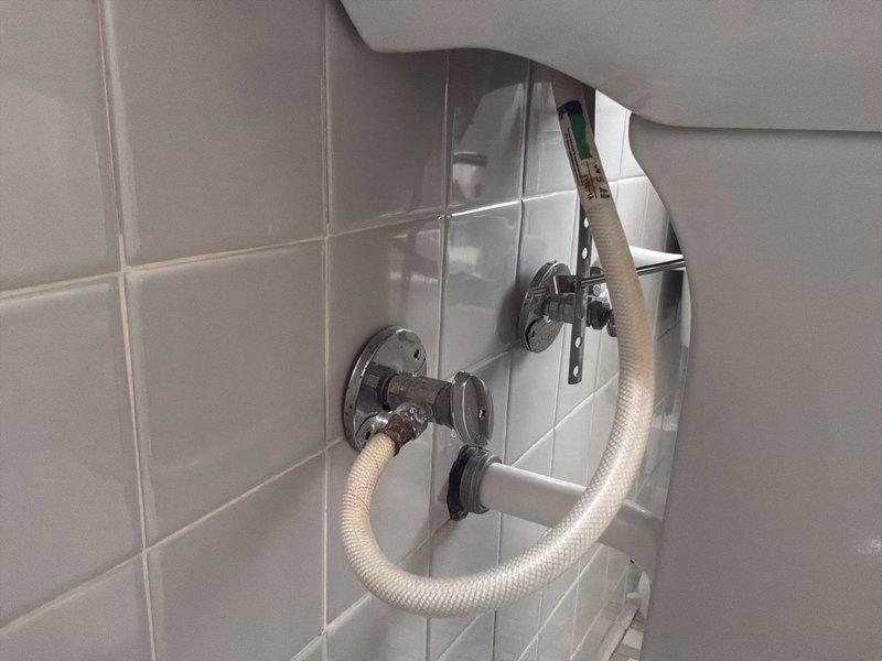 Conducted comprehensive inspection of existing plumbing system, focusing on calcium buildup issues in kitchen fixtures. Examined bathroom plumbing components including chrome shutoff valves, braided supply lines, and under-sink PVC drainage assembly. Provided customer with recommendations for addressing mineral deposits and prepared estimates for replacement of kitchen and bathroom faucets with customer-supplied fixtures and toilet internal components.