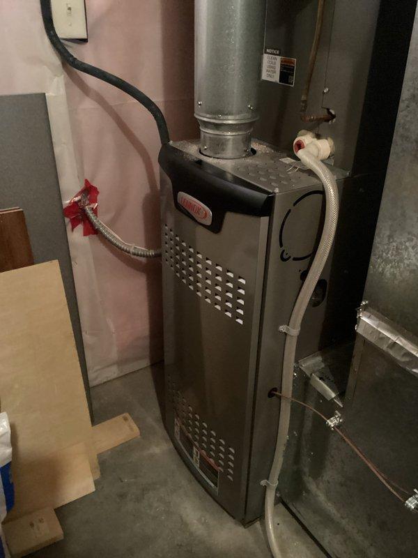 Responded to service call for non-operational garbage disposal. Diagnosed unit as completely failed and replaced with new garbage disposal. Verified proper operation after installation and ensured no leaks from connections.