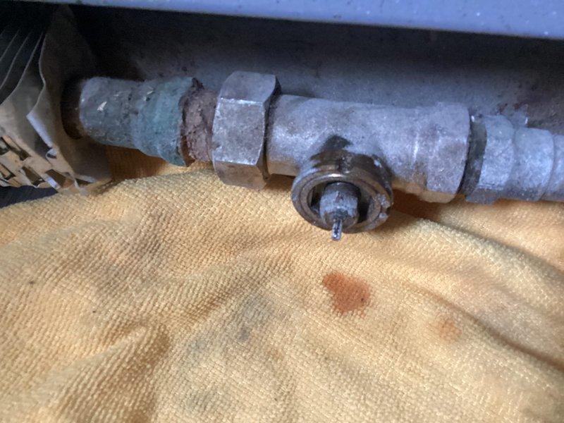 Arrived to perform scheduled baseboard heating repair but discovered incompatibility between the supplied thermostatic head and existing valve. The threaded replacement part cannot be installed on the customer's clamping-style valve that lacks threads. Documented condition with photographs and ordered correct thermostatic valve control. Will return to complete installation once appropriate replacement part is received.