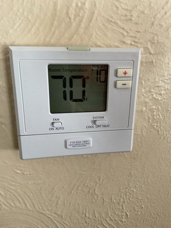 Performed annual maintenance tune-up on residential furnace. Replaced air filter and conducted comprehensive system inspection. All components operating properly with heat exchanger, burner assembly, and blower motor in good condition. Thermostat confirmed functioning at 70°F setpoint.