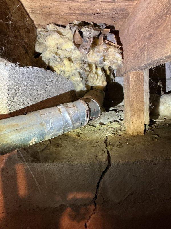 Responded to emergency service call for a broken pipe in garage causing water leakage. Diagnosed cracked ball valve that had failed due to freezing conditions. Successfully replaced damaged ball valve and adjacent pipe section, restoring proper water flow and preventing further leakage into the garage area. System tested and confirmed operational.