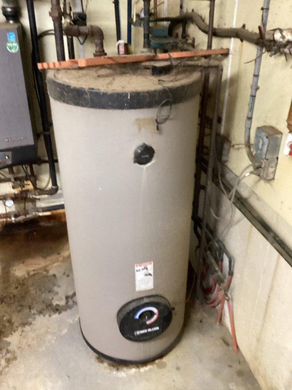 Responded to return service call to replace a faulty pressure switch on the boiler system in back parlor area. Successfully installed new pressure switch and verified proper boiler operation with a comprehensive system check. Equipment is now functioning as designed with no operational issues observed.
