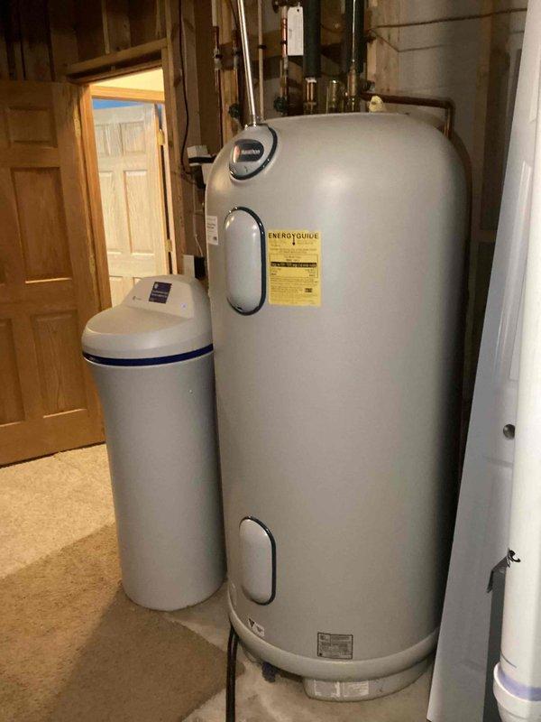 Conducted routine plumbing inspection and identified a faulty cartridge in the master bathroom fixture. Successfully replaced the defective cartridge to restore proper functionality.