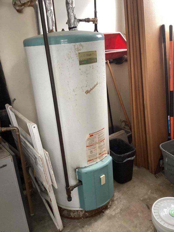 Responded to kitchen sink leak issue. Upon inspection, identified faulty crossbar assembly causing leak. Replaced tubular components under sink, resolving the water leak. System tested and confirmed proper operation with no further leakage.