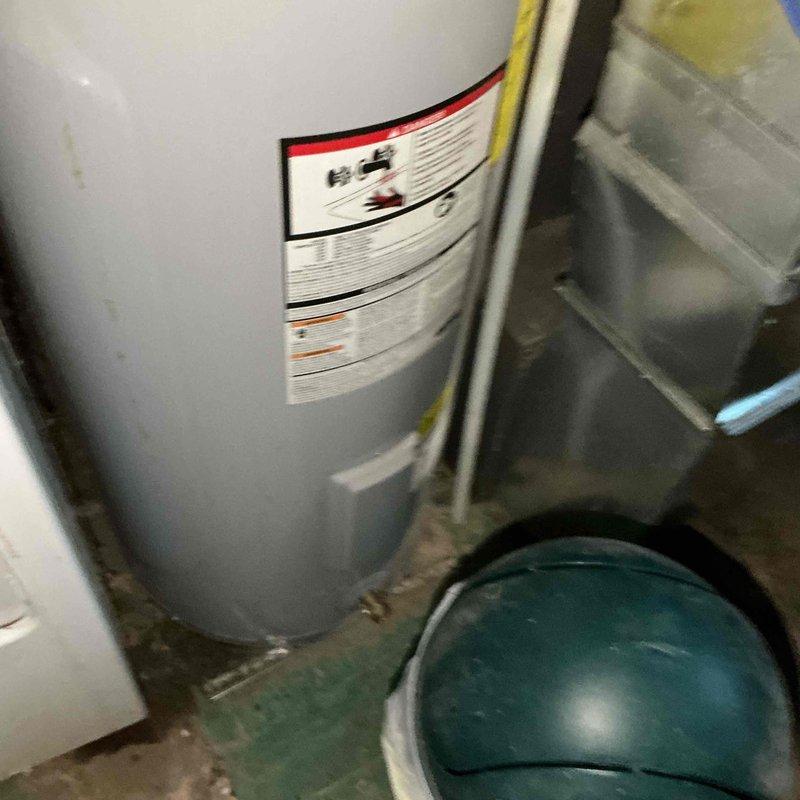 Responded to a no-water service call during cold weather conditions; customer suspected frozen pipes. Upon inspection, confirmed all water systems were functioning properly with normal pressure throughout the residence. No frozen pipes were identified and no remedial action was required.