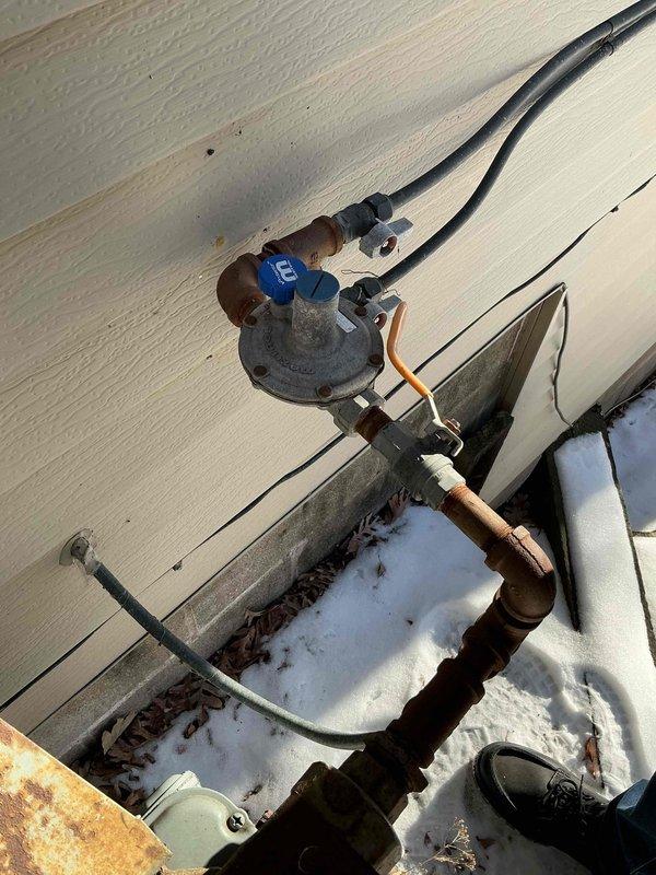 Responded to service call for gas fireplaces not operating. Upon inspection, found the gas regulator at the exterior meter requires replacement. Informed customer this work falls under gas utility jurisdiction and advised them to contact their provider for the necessary repairs.