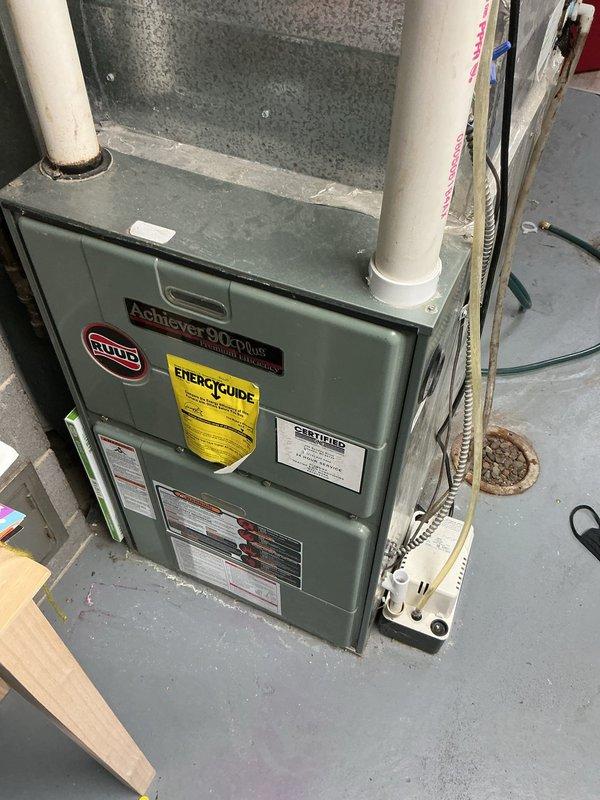 Replaced leaking outdoor hose faucet and installed new valve. Customer requested delaying installation of a valve after the meter, which will be scheduled for approximately one month from now.