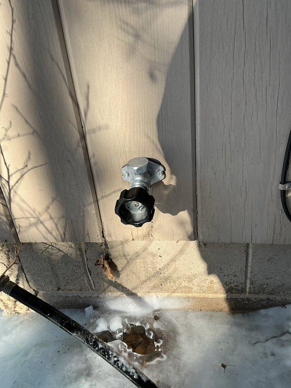 Replaced leaking outdoor hose faucet and installed new valve. Customer requested delaying installation of a valve after the meter, which will be scheduled for approximately one month from now.