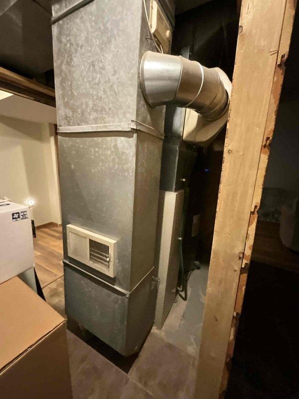 Conducted assessment of customer's water heater system that was experiencing intermittent operation. Inspected electrical connections at breaker panel and evaluated overall unit condition. Provided replacement options for the aging water heater to address reliability concerns.