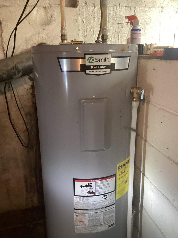 Responded to a reported bathroom sink leak. Diagnosed leaking faucet requiring replacement. Documented condition of the plumbing system and water heater (A.O. Smith ProLine) during inspection. Provided customer with replacement options and awaiting approval before proceeding with repairs.