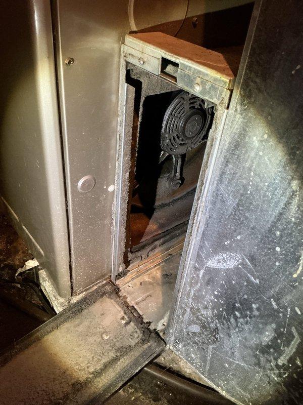 Repaired pinhole leak on copper T-fitting at the junction of main well water supply line and outdoor irrigation system located after pressure tank. Replaced pressure gauge, installed new ball valve, and upgraded pipe diameter from 3/4" to 1" to improve flow capacity and system performance.