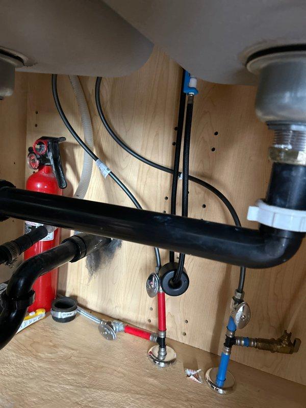 Responded to service call for kitchen faucet issues. Diagnosed low water pressure and constant leaking caused by improper installation of previous fixture. Removed existing faucet and installed new kitchen faucet, ensuring proper connections to supply lines. Tested for appropriate water pressure and confirmed no leaks present after installation.