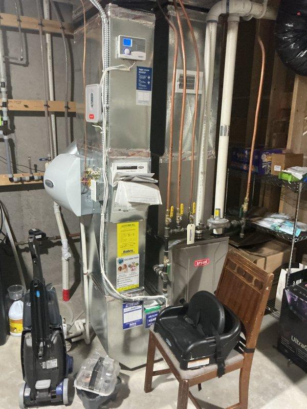 Performed plumbing inspection of residential system, measuring water hardness at 4 grains. Identified leaking tub faucet requiring cartridge replacement. Provided customer with bid to replace the faulty cartridges to resolve the leak issue.